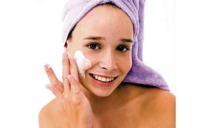 What Causes Acne & Acne Treatment Options