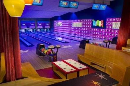 Top 5 Bowling Alleys in Massachusetts in 2016