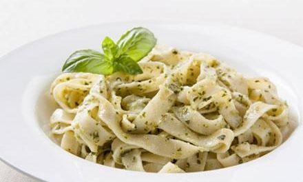 Pesto Fettuccine (with Broccoli)